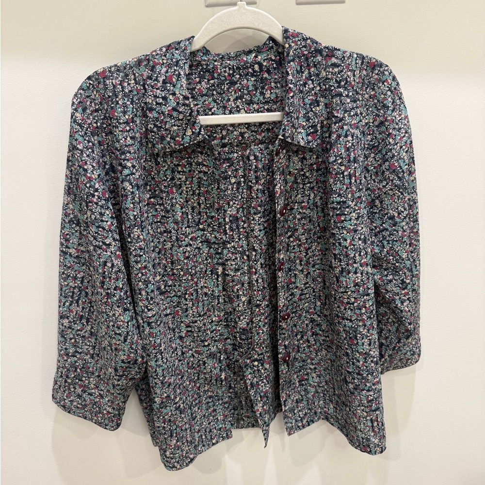 Vintage Japanese Floral Button-Up Blouse (M)